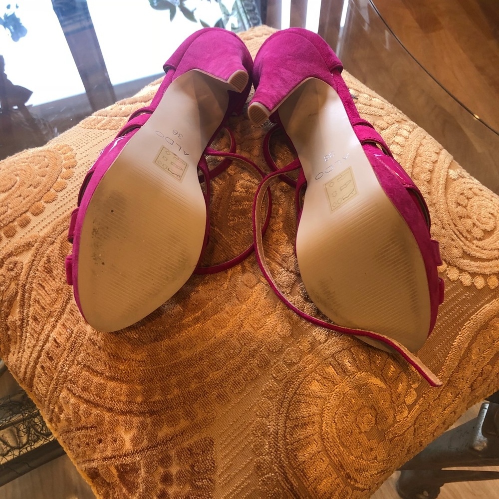 Pink ALDO pumps